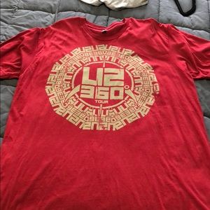 U2 360 tour concert T-shirt.